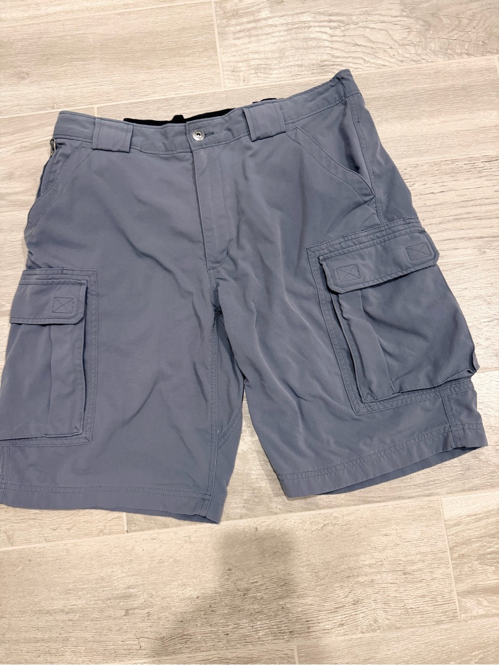 Duluth Trading Co Mens Blue Gray Dry on the Fly 11in Cargo Shorts Size L